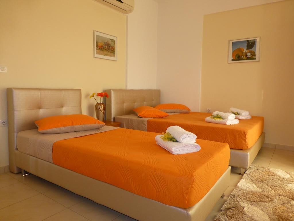 Pavloudis Apartments Psakoudia Rum bild