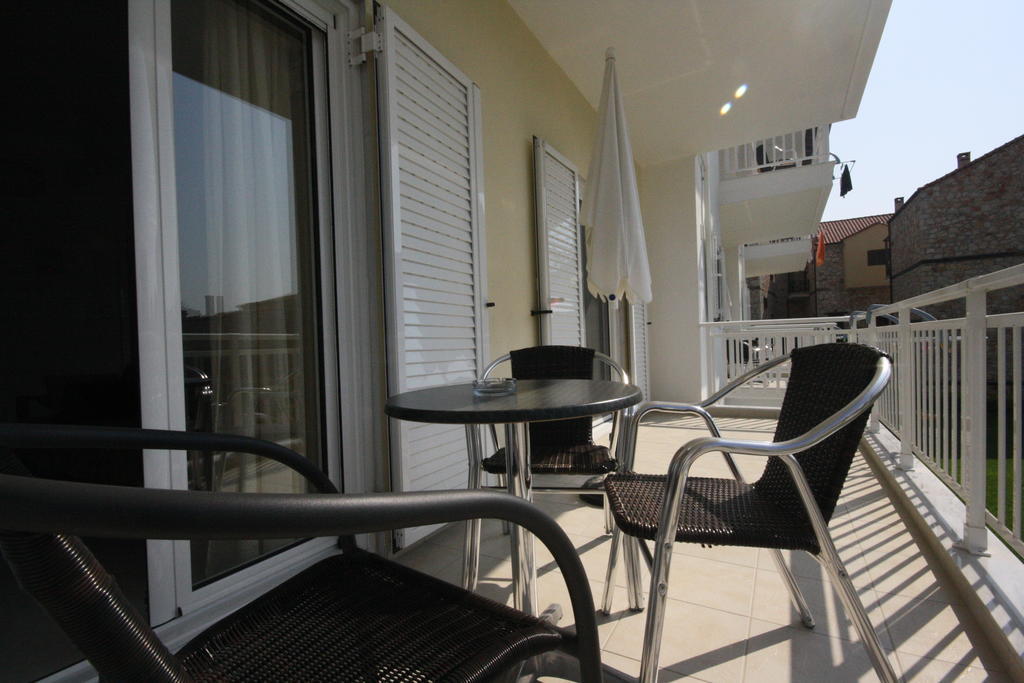 Pavloudis Apartments Psakoudia Rum bild