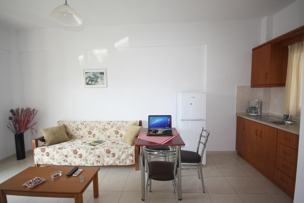 Pavloudis Apartments Psakoudia Rum bild
